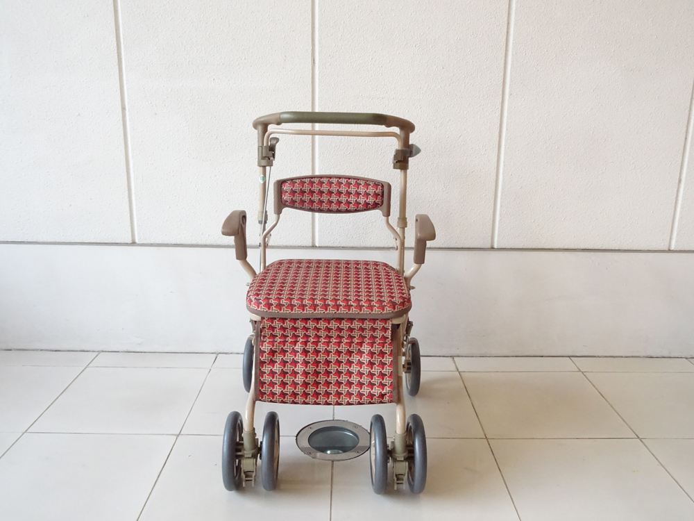 介護用品　販売