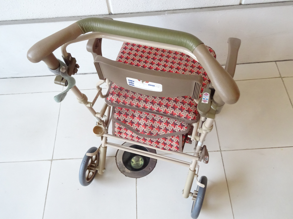 介護用品　販売