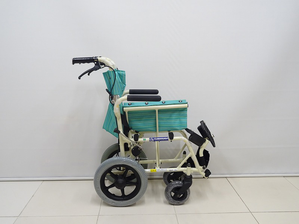 介護用品　車椅子