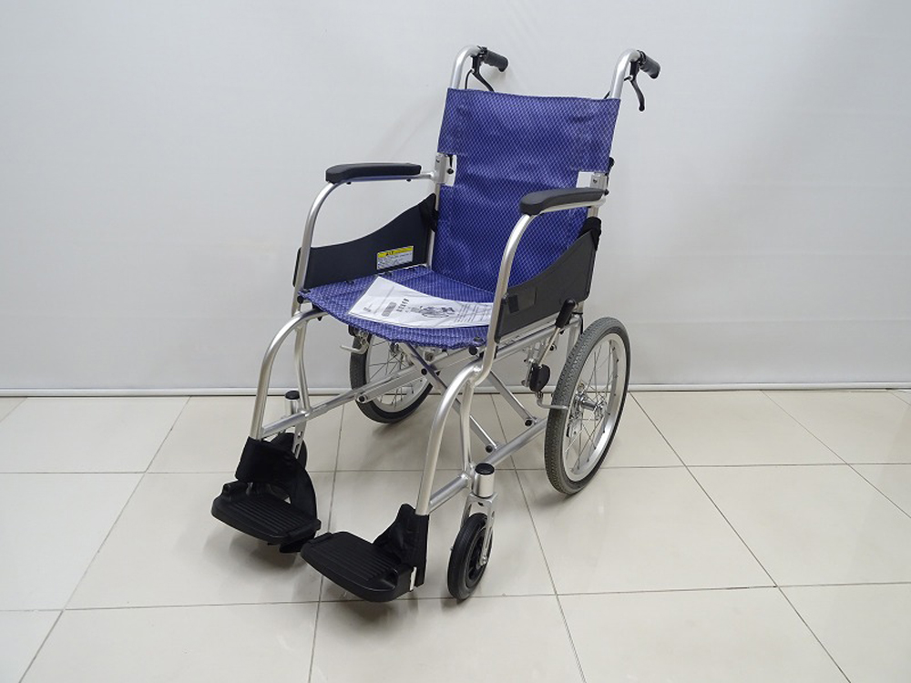 介護用品　車椅子