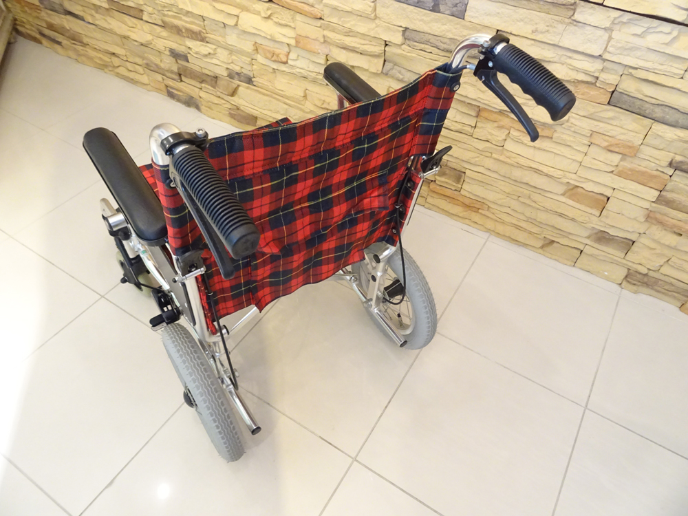介護用品　車椅子