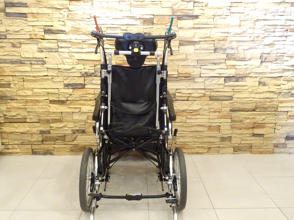 介護用品　車椅子