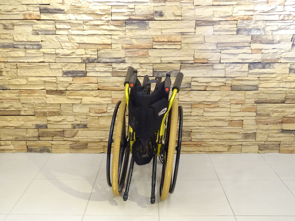 介護用品　車椅子