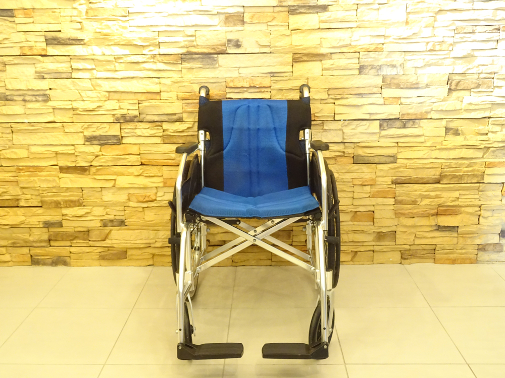 介護用品　車椅子
