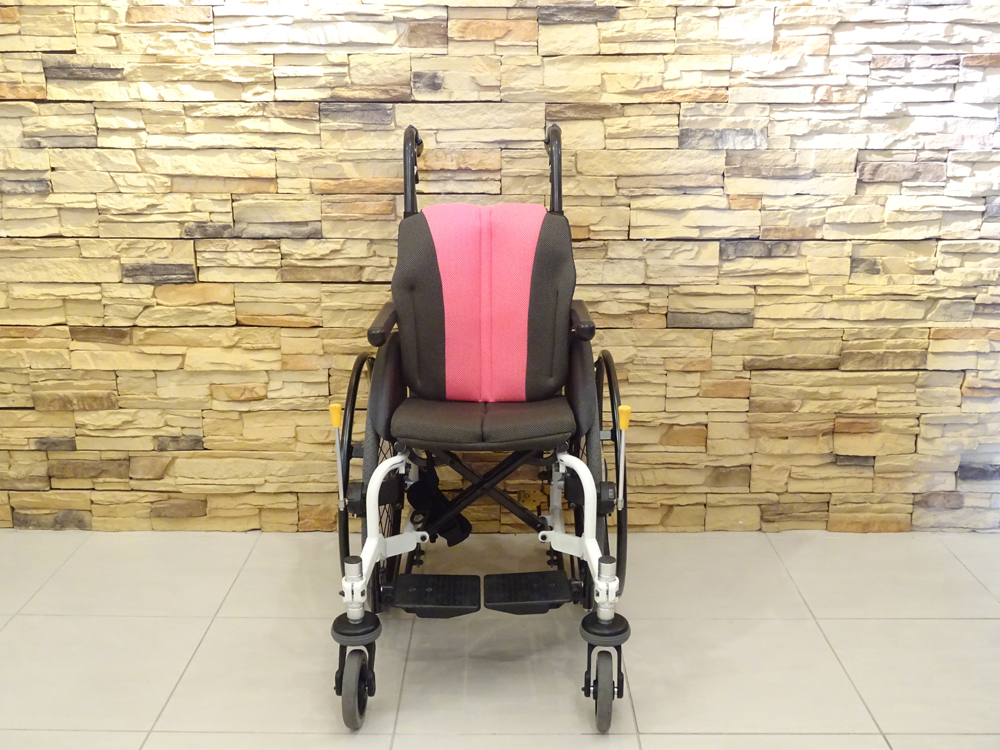 介護用品　車椅子