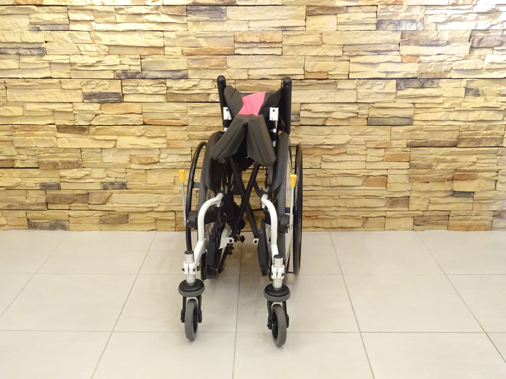 介護用品　車椅子