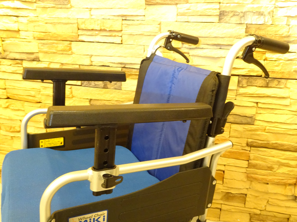 介護用品 車椅子