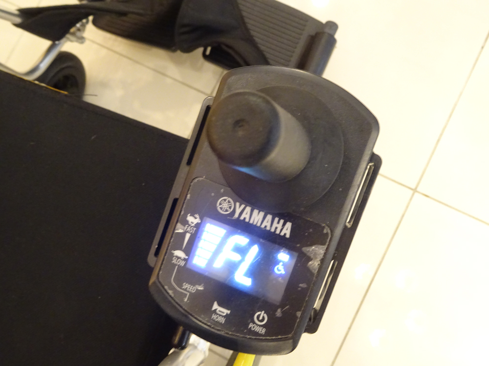 介護用品　車椅子