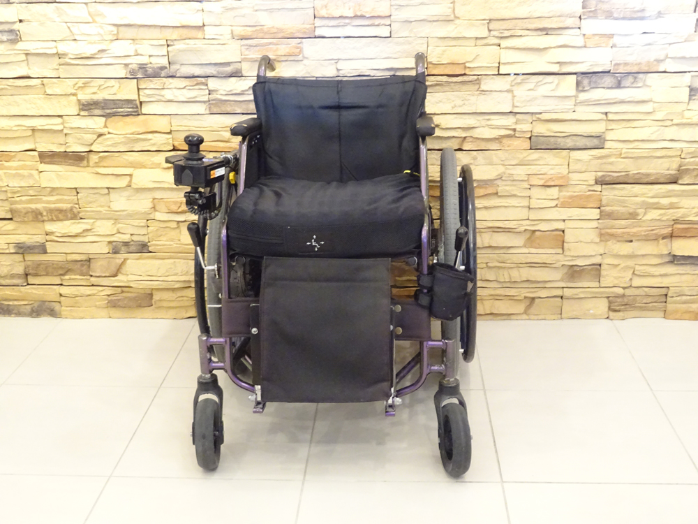 介護用品　車椅子