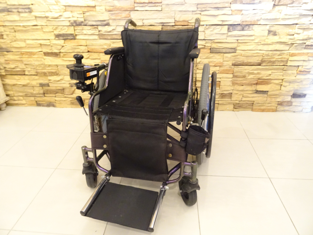 介護用品　車椅子