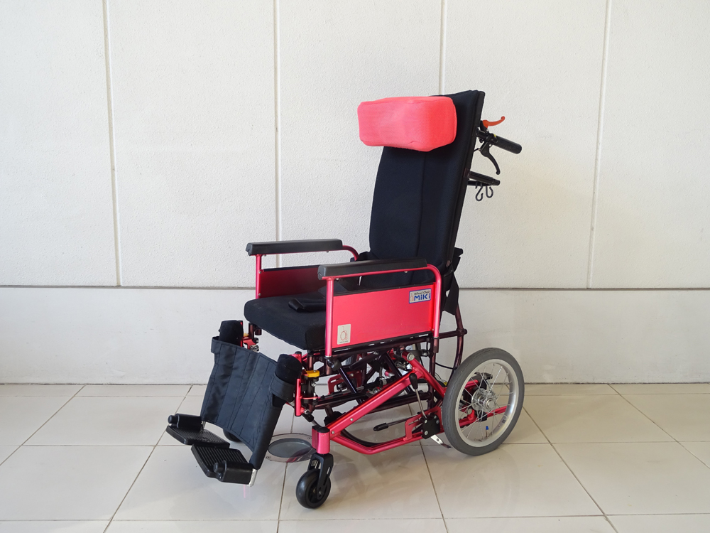 介護用品　車椅子